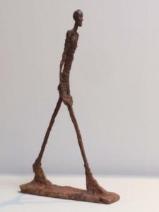 Alberto Giacometti, Homme qui marche II, 1960, plâtre, Fondation Giacometti, Paris.